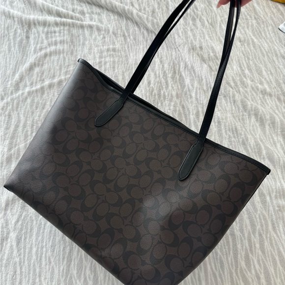 Coach Black and Brown Signature Tote - Picture 2 of 6